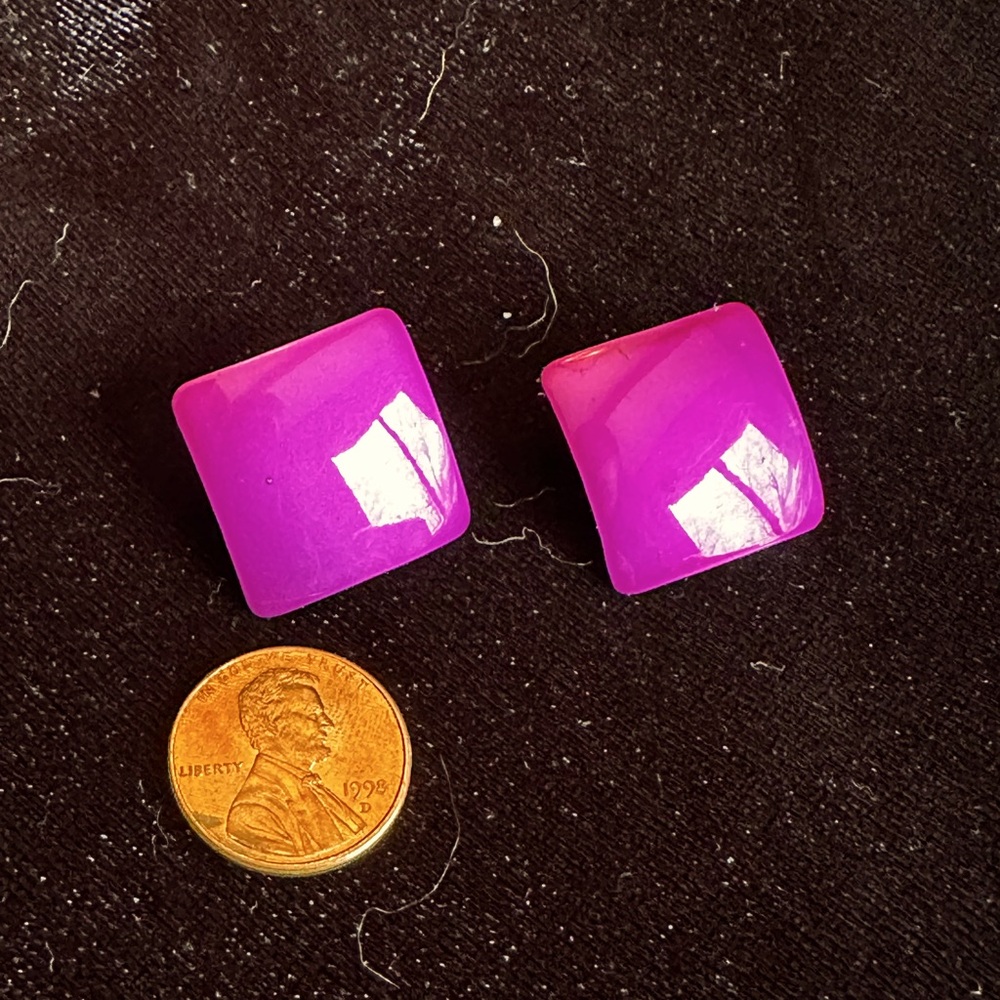 Vintage earrings pink
